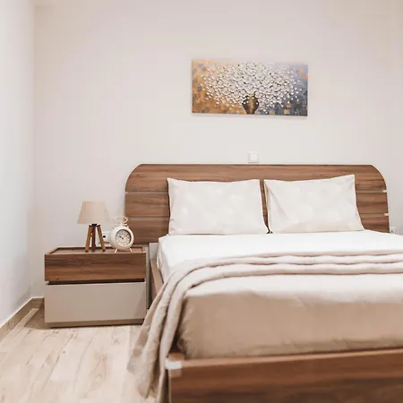 Niotis House - Elegance & Comfort In The Appartamento *