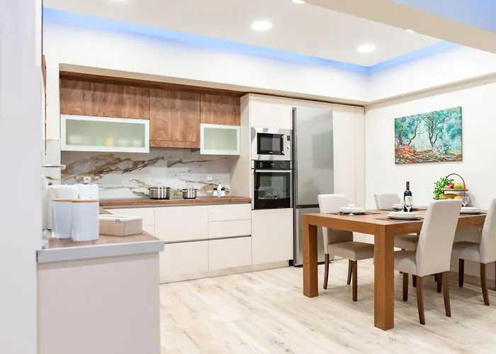 Niotis House - Elegance & Comfort In The Appartamento *