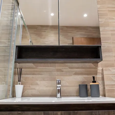 Daire Niotis House - Elegance & Comfort In The *