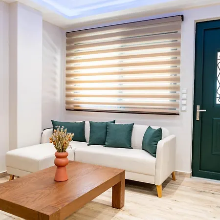 Niotis House - Elegance & Comfort In The Daire İstanköy