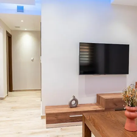 Niotis House - Elegance & Comfort In The * İstanköy