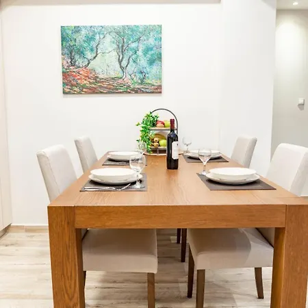Niotis House - Elegance & Comfort In The Appartamento