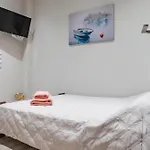 Niotis House - Elegance & Comfort In The شقة *