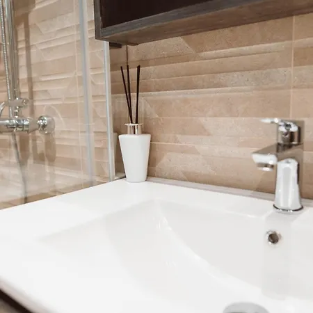 Niotis House - Elegance & Comfort In The Apartment *