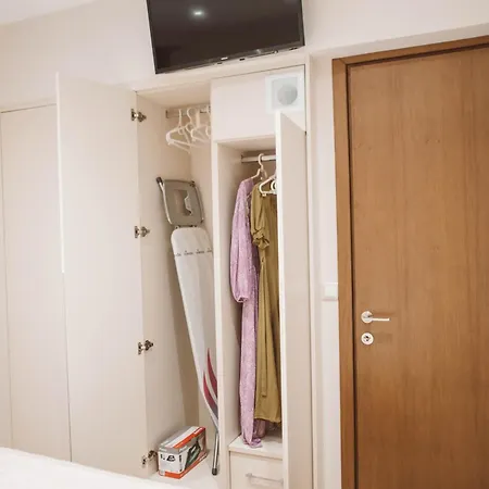 Niotis House - Elegance & Comfort In The Apartamento